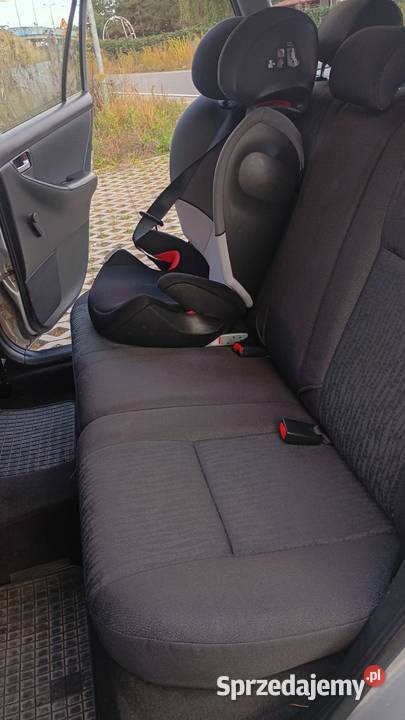 Toyota Corolla 2004 klimatyzacja16 benzyna Rok produkcji 2004 mazowieckie Warszawa