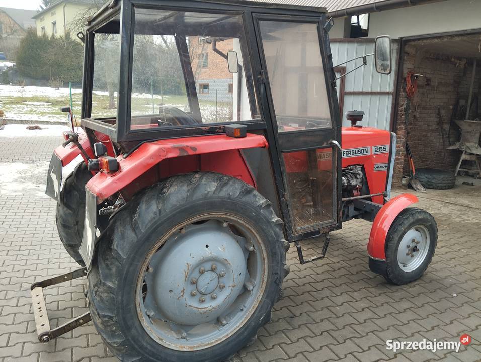 Ciągnik rolniczy MF255 sprzedam