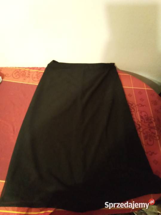 Czarna spódnica z wzorem kwiatowym Warszawa