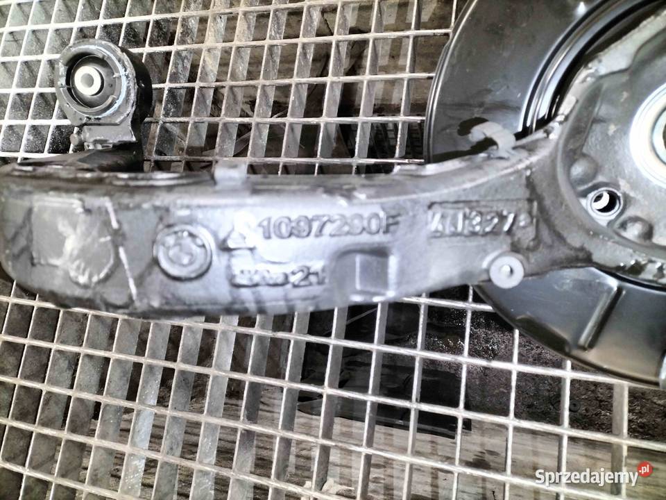 Zwrotnica prawy tylna BMW E46 COUPE CABRIO osobowe śląskie Poręba sprzedam