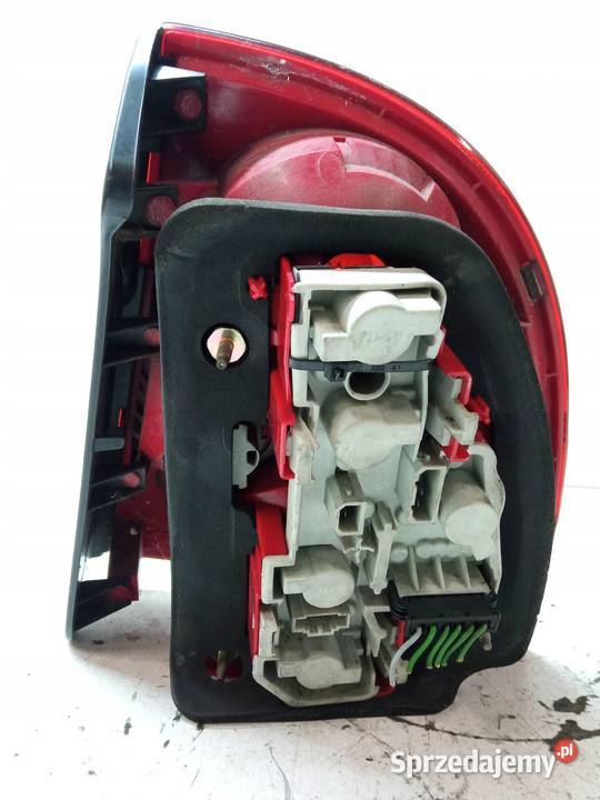 LAMPA TYŁ LEWA LIFT FL SEDAN VW Volkswagen