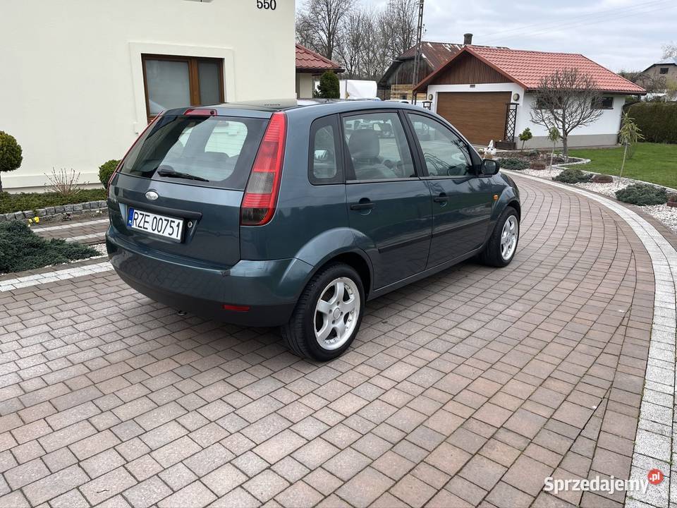 Ford Fiesta MK6 14 Benzyna 2kpl Kół Klima Rzeszów sprzedam