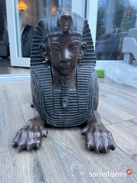 Sfinks z brązu rzeźba Sphinks 12 grał w filmie Pozostałe