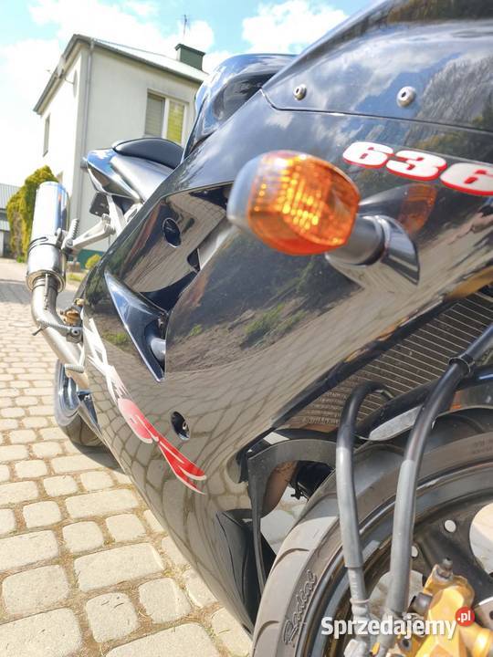 Kawasaki ZX6R 637 636cm3