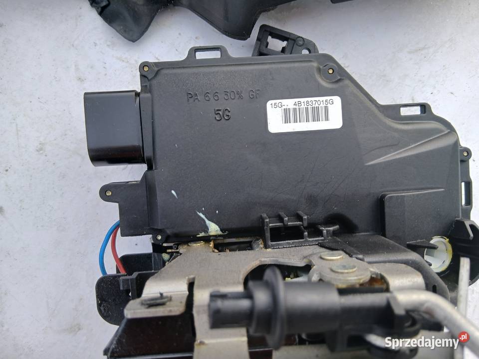 Audi A4 B6 B7 A6 C5 zamek drzwi lewy przód Szczerbice