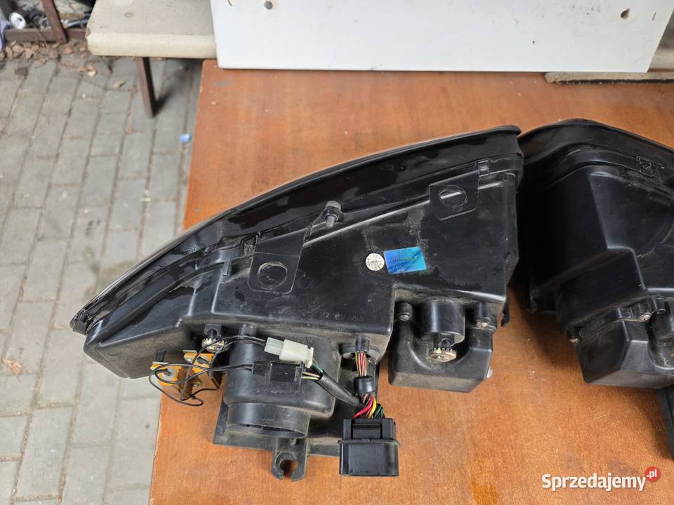 Lampy do AUDI A4 B4 Zamieniki osobowe