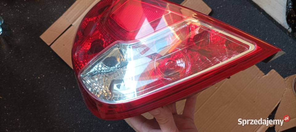 Hyundai i20 FL lampa tylna lewa Łódź