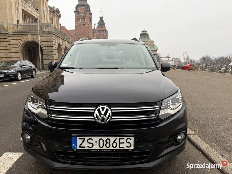 Volkswagen Tiguan 14 TSI 122 XenonNaviPark nieuszkodzony Szczecin