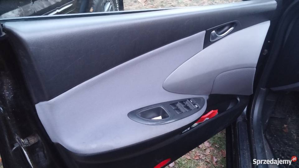 NISSAN PRIMERA P12 duże kombi w idealnym stanie światła LED Łódź