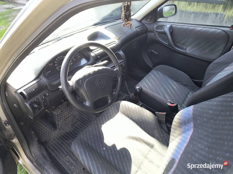 Astra f 17 diesel Isuzu manualna Brony
