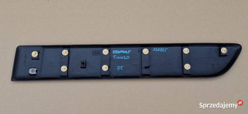 RENAULT TWINGO III LISTWA NAKŁADKA DRZWI PRAWY Bieleń sprzedam