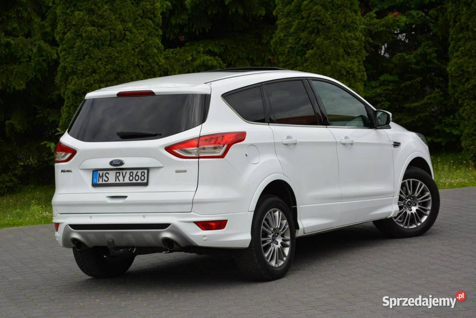 Ford Kuga Individual 4WD Skóry Panorama Radar wielofunkcyjna kierownica Kuga