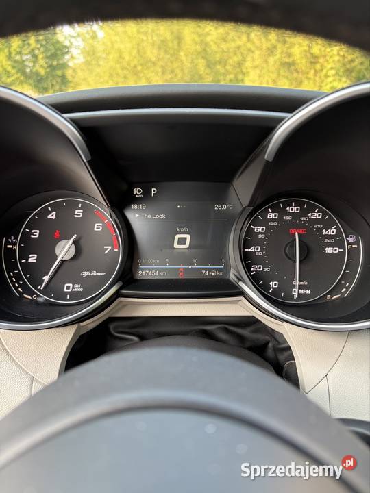 Alfa Romeo Giulia Veloce Ti Q4 2018 nieuszkodzony Iwaniska