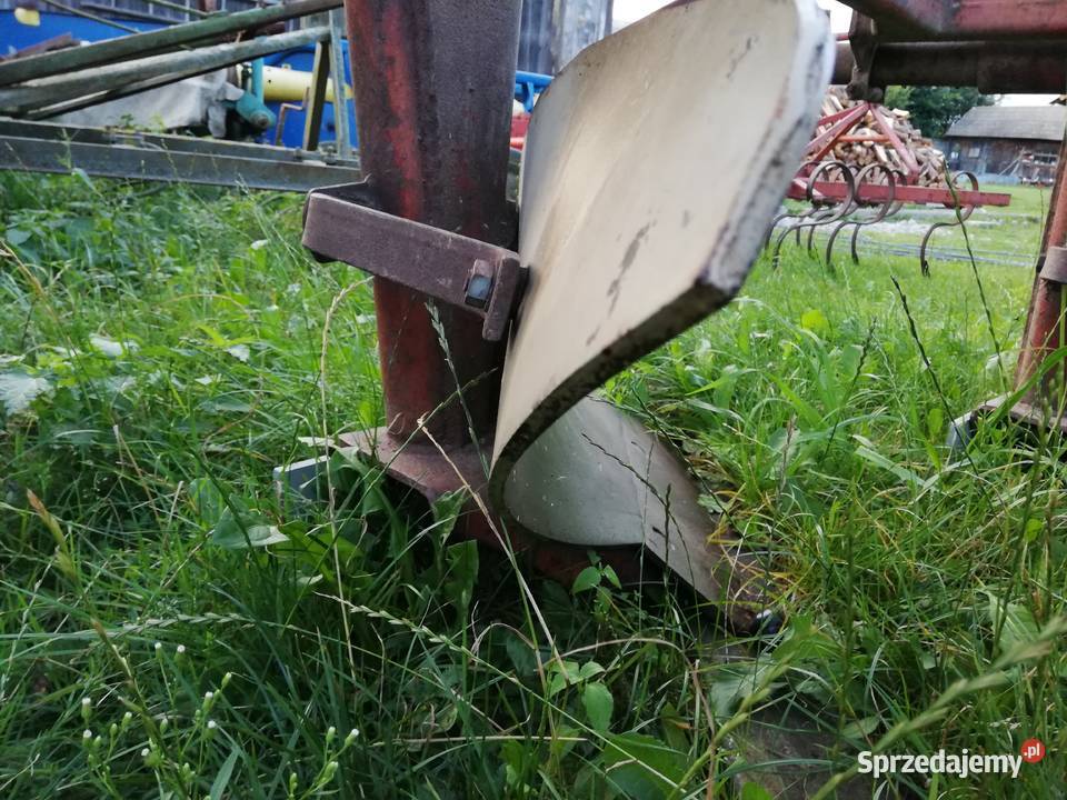 Pług 3skibowy w oryginale odkładnie półśrubowe Maziarze Stare sprzedam