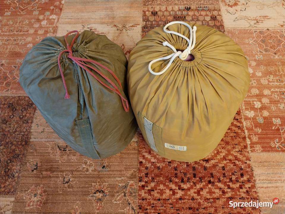 Śpiwory w oryginalnych pokrowcach PRL Materace i śpiwory dolnośląskie Wałbrzych