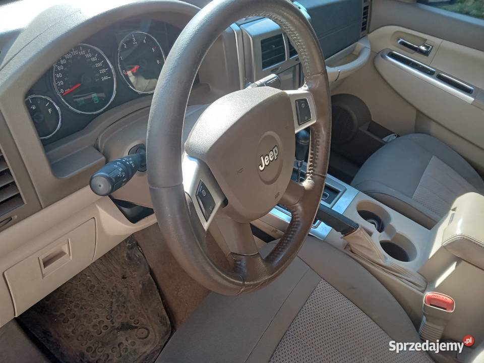 Okazyjna Jeep Cherokee Liberty 28 CRD automat Warszawa