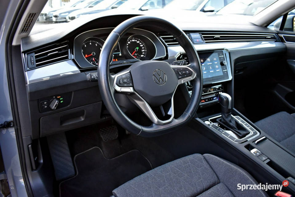 Volkswagen Passat Bezwypadkowy Salon Polska kurtyny powietrzne Passat łódzkie Łódź