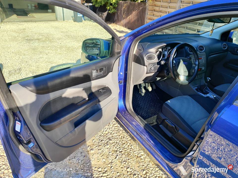 Ford focus benzyna niski przebieg ładny kolor Samochody osobowe Piotrków Trybunalski