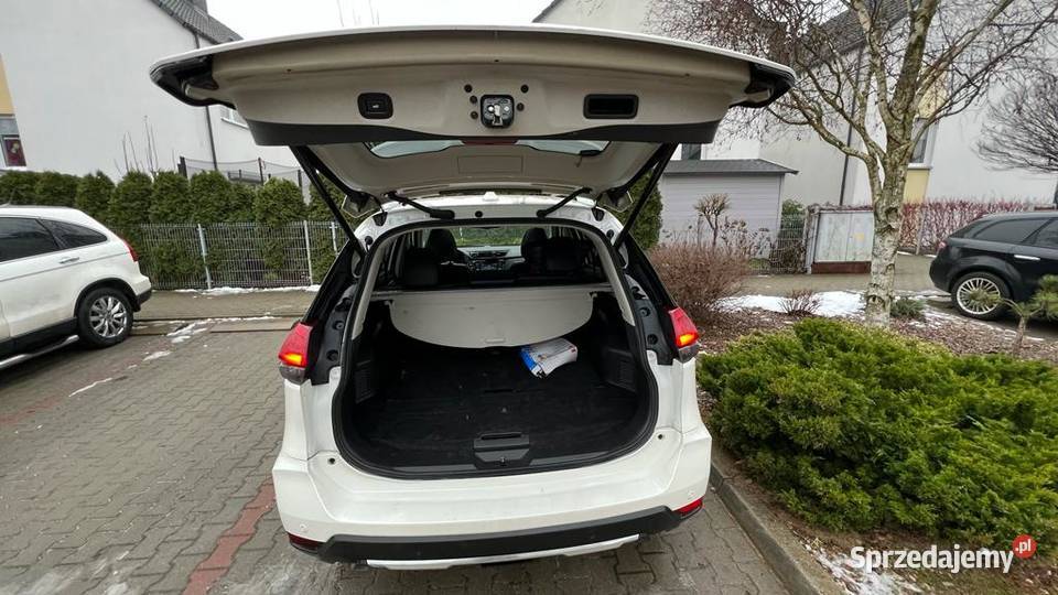 Nissan XTrail 16 163 Benzyna Salon Polska Plewiska