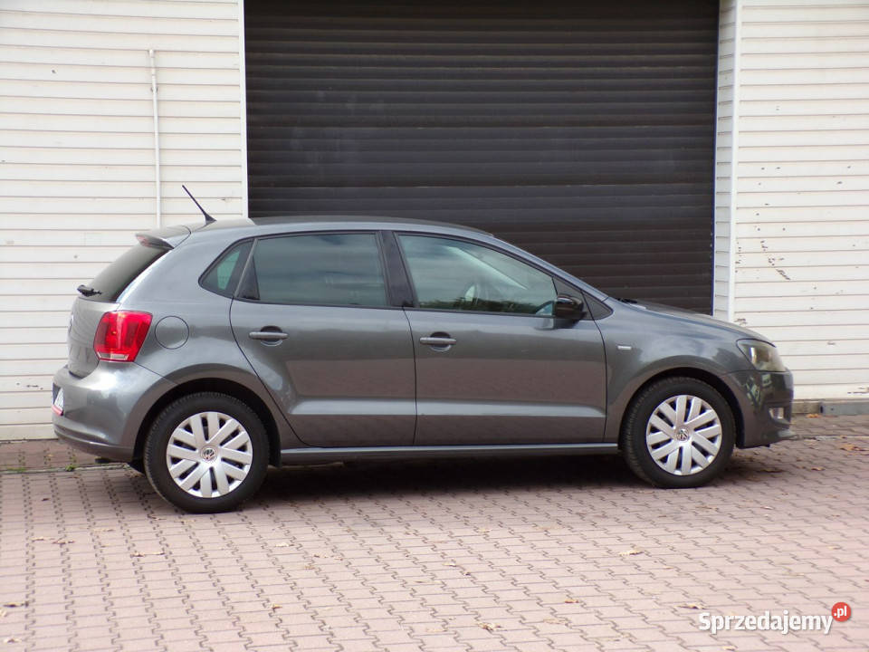 Volkswagen Polo MATCH Gwarancja 14 MPI 86 2013 1390cm3 Mikołów sprzedam