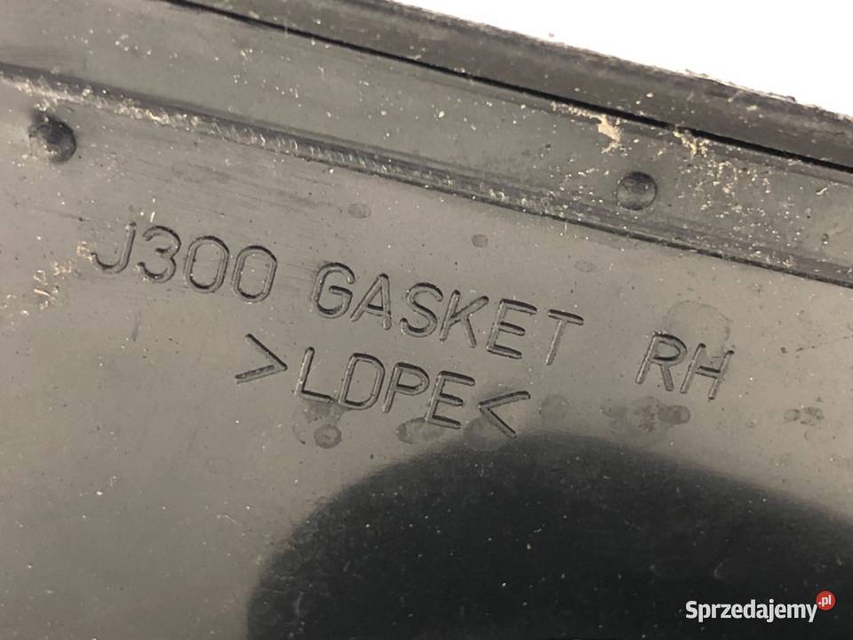 LUSTERKO PRAWY CHEVROLET CRUZE Hatchback SREBRNY