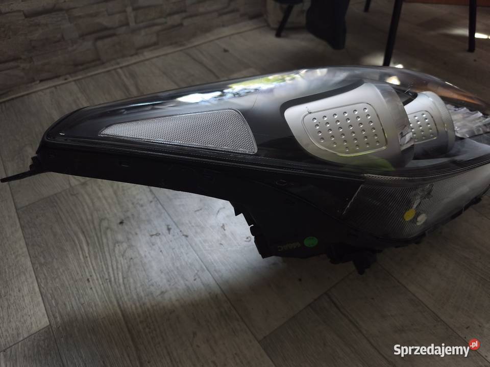 Kia Sportage 4 Lampa Prawa Xenon LED F192104710 30000km