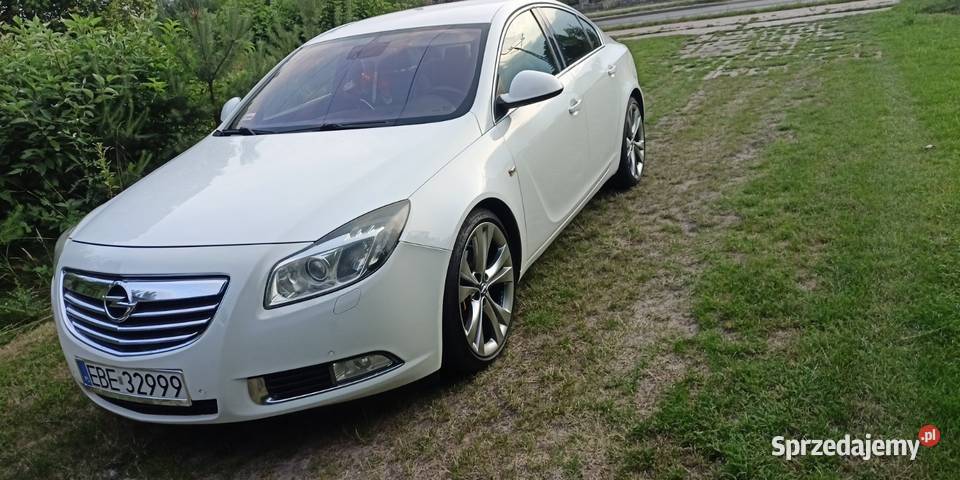 Opel Insignia 20T benzyna 220 automat 2011r 4/5