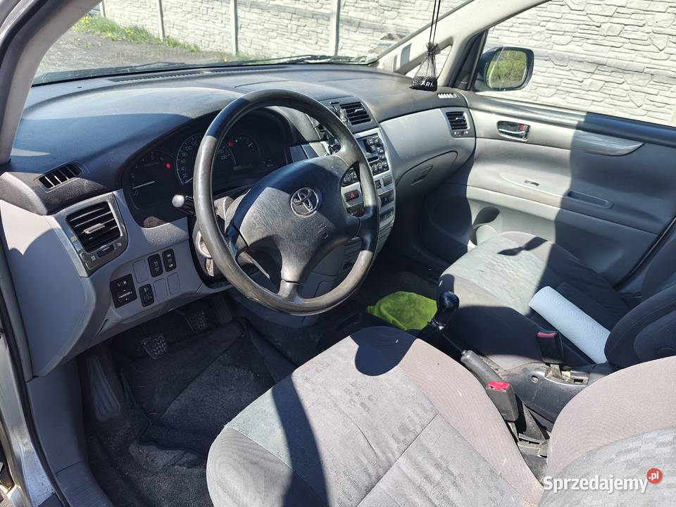 Toyota Avensis Vario 20 diesel Chodecz