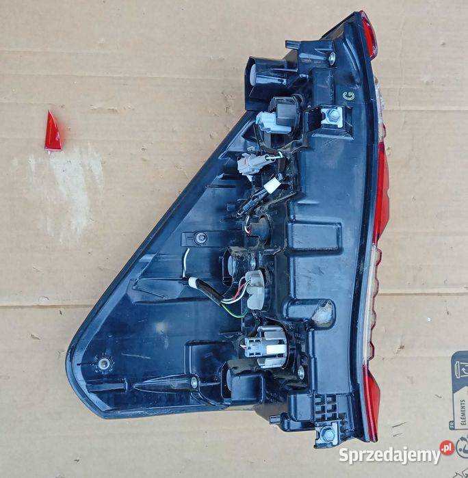 Toyota Hilux VIII Lift Led lampa tylna prawa Przeźmierowo