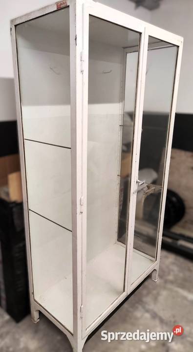Stara szafa medyczna Żagań