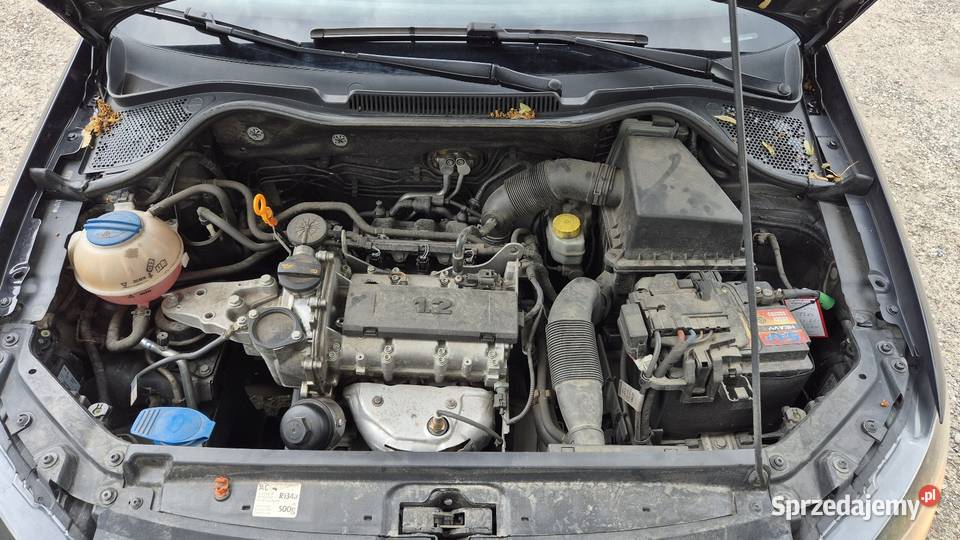 Sprzedam Volkswagen Polo 12 benzyna Rok produkcji 2011 Piotrków Trybunalski