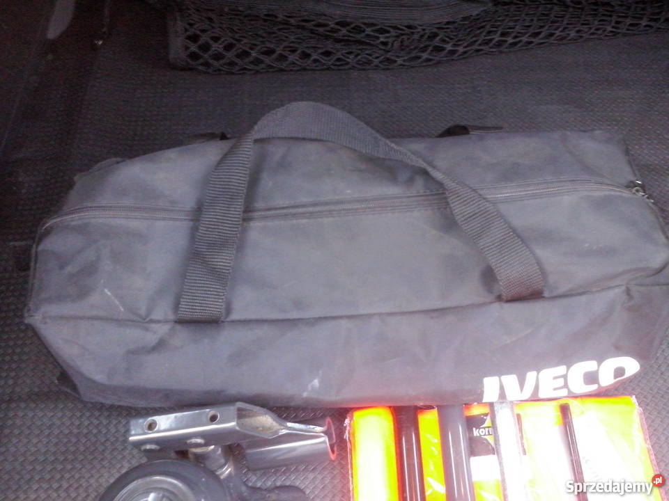 Podnośnik hydrauliczny słupkowy Iveco Daily dostawcze Połczyn-Zdrój