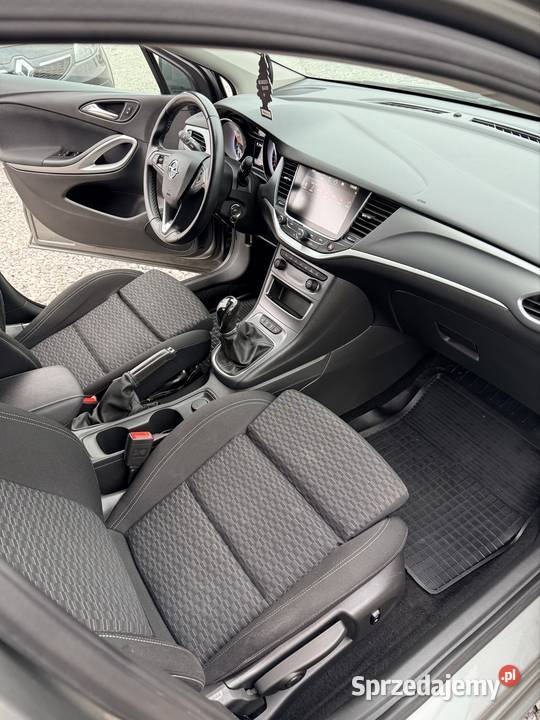 Sprzedam Opel Astra K 2018r Astra Tomaszów Lubelski