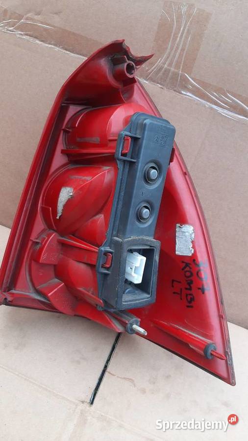 lampa tylna lewa tył peugeot 307 kombi SW