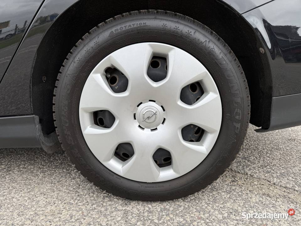 Ford Focus BENZYNA Klimatronik Nawigacja MP3 Konin sprzedam