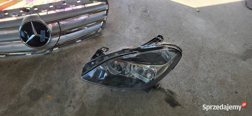 Sprzedam maskegrillampy klape Mercedes b klassa podkarpackie Narol