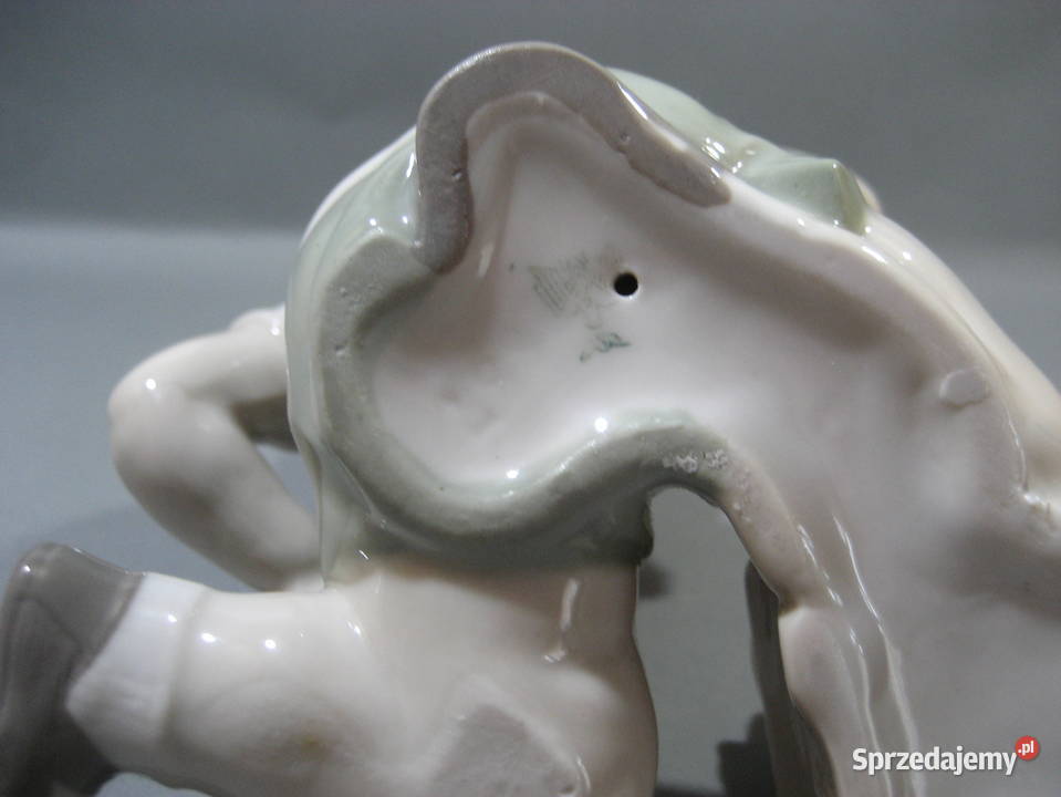 Figurka Porcelanowa Graffenthal Turyngia Porcelana i szkło