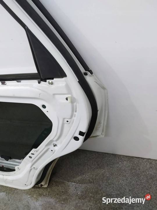 DRZWI PRAWE TYŁ 3M Hyundai ix55 I 20062011 świętokrzyskie