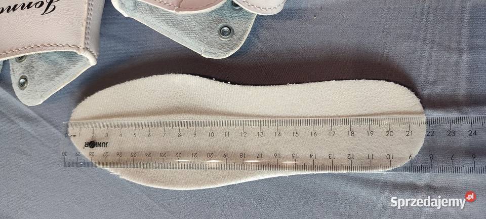 nowe ocieplane łyżwy figurowe rozmiar 33 Łyżwiarstwo i hokej Jasień