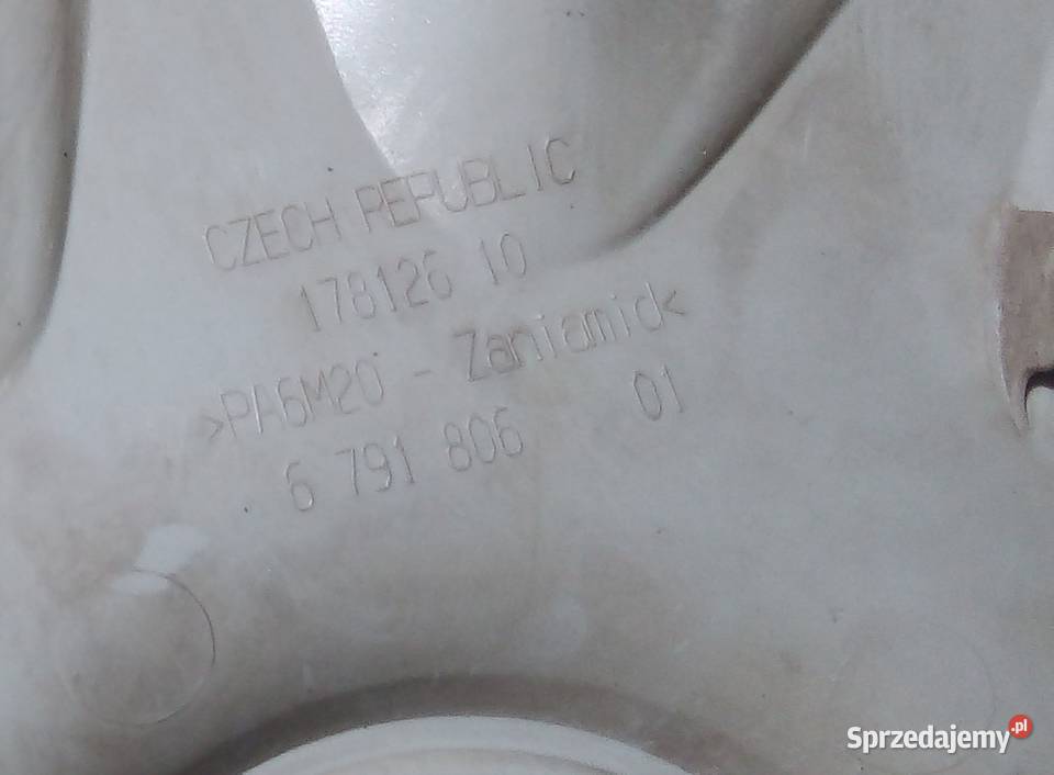 zestaw 4 sztuki KOŁPAKI 16 BMW 6791806 Wrocław