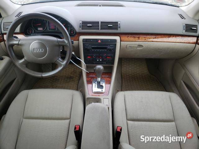 Audi A4 kombi avant automat z Niemiec do rej na uszkodzony