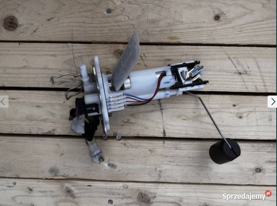 Pompa paliwa Husqvarna Svartpilen 125