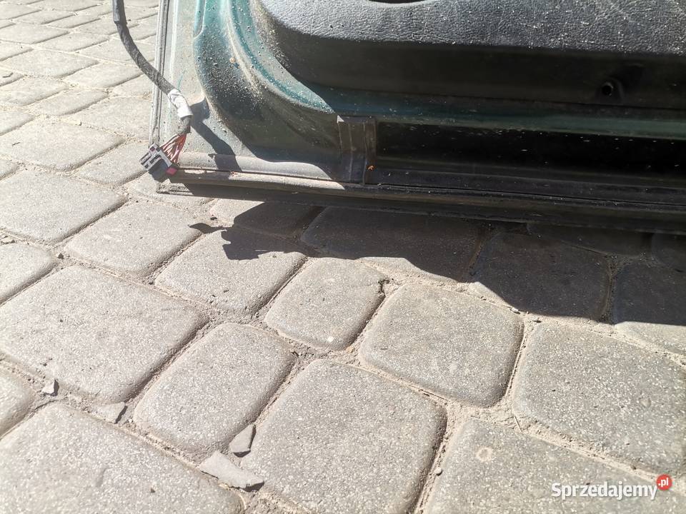 VW BORA DRZWI PRAWY PRZÓD LC6M Części samochodowe Nowy Sącz sprzedam