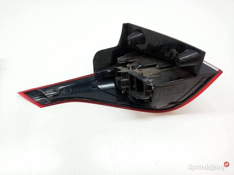 LAMPA TYŁ PRAWA EU Opel Crossland I 20172024