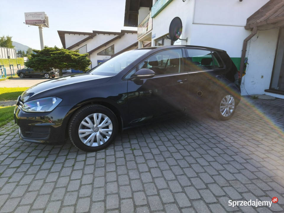 Volkswagen Golf Bezwypadkowy książka serwisowa 2 serwisowany w ASO śląskie Ustroń sprzedam