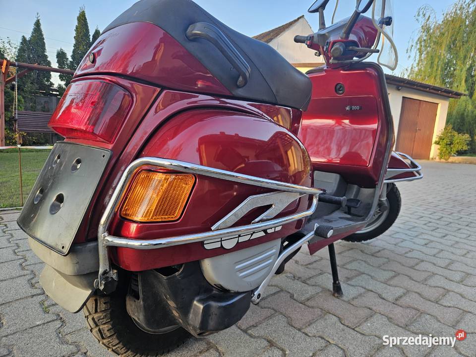 vespa cosa 200