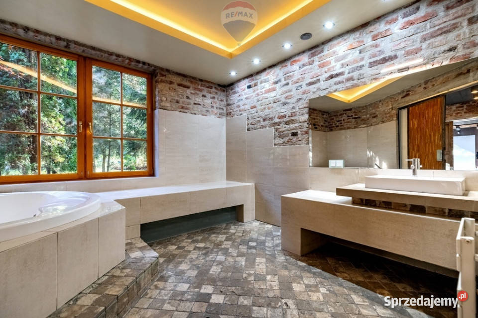 Wyjątkowa rezydencja w otoczeniu lasów