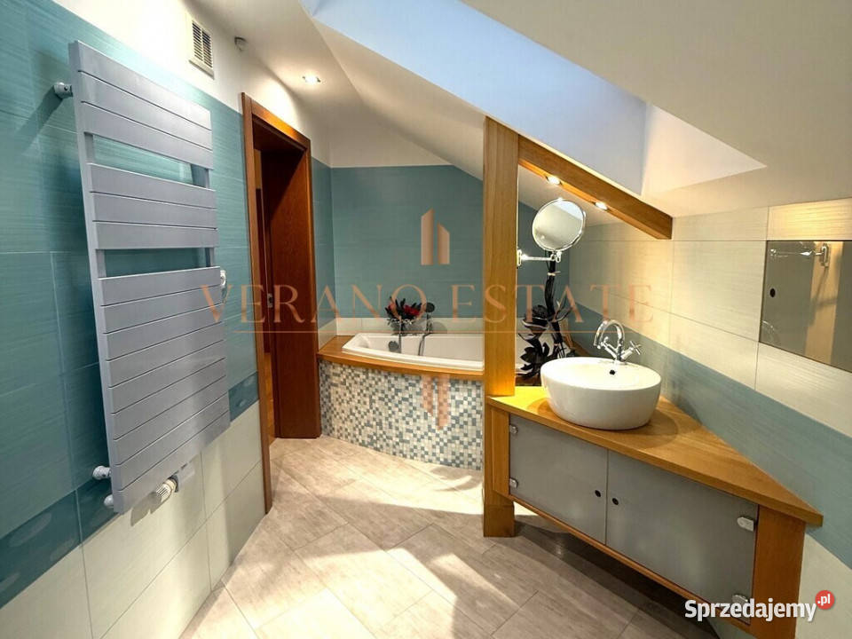 Dom jednorodzinny z 4 sypialniami 256m2 Radom