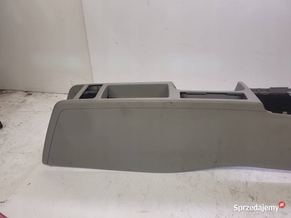 TUNEL ŚRODKOWY AUDI A3 8P LIFT 2 DIN 8P1863244 osobowe Przystajń sprzedam