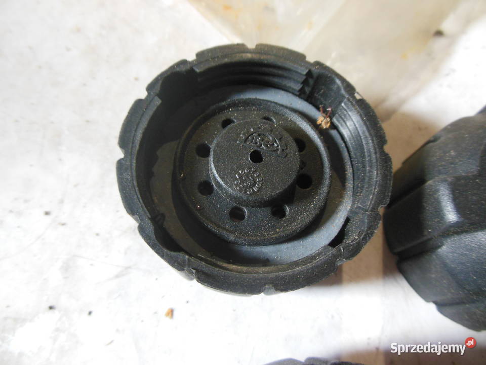 KOREK ZBIORNICZKA WYRÓWNAWCZEGO osobowe Kozy